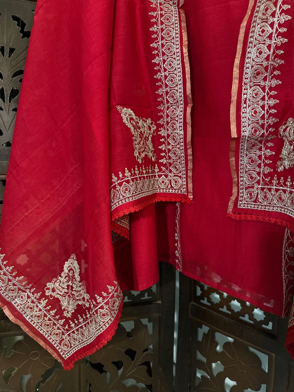 Premium Mul Maheshwari Embroidered Unstitched Set