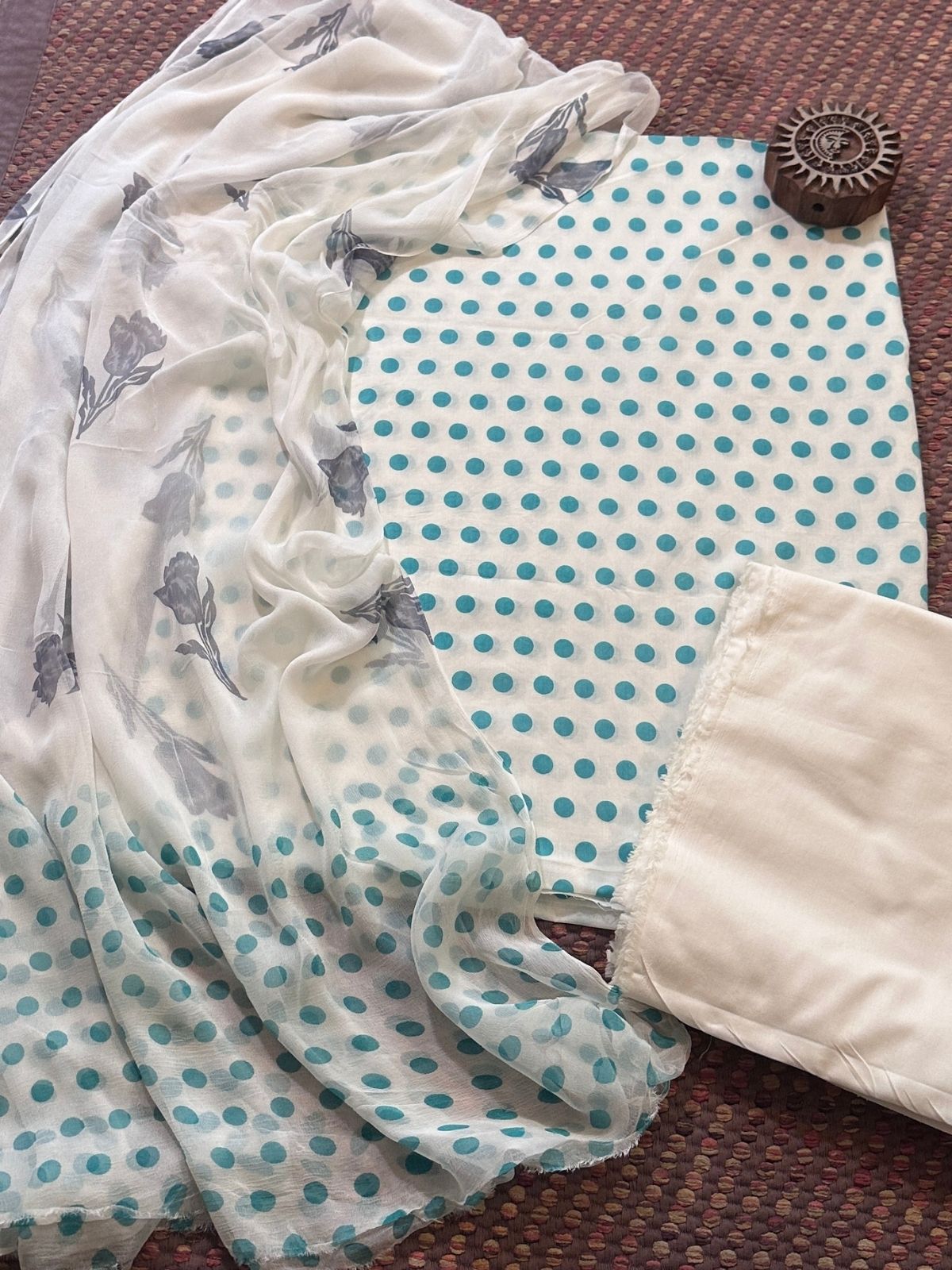 Pure Cotton Unstitched Set with Chiffon Dupatta