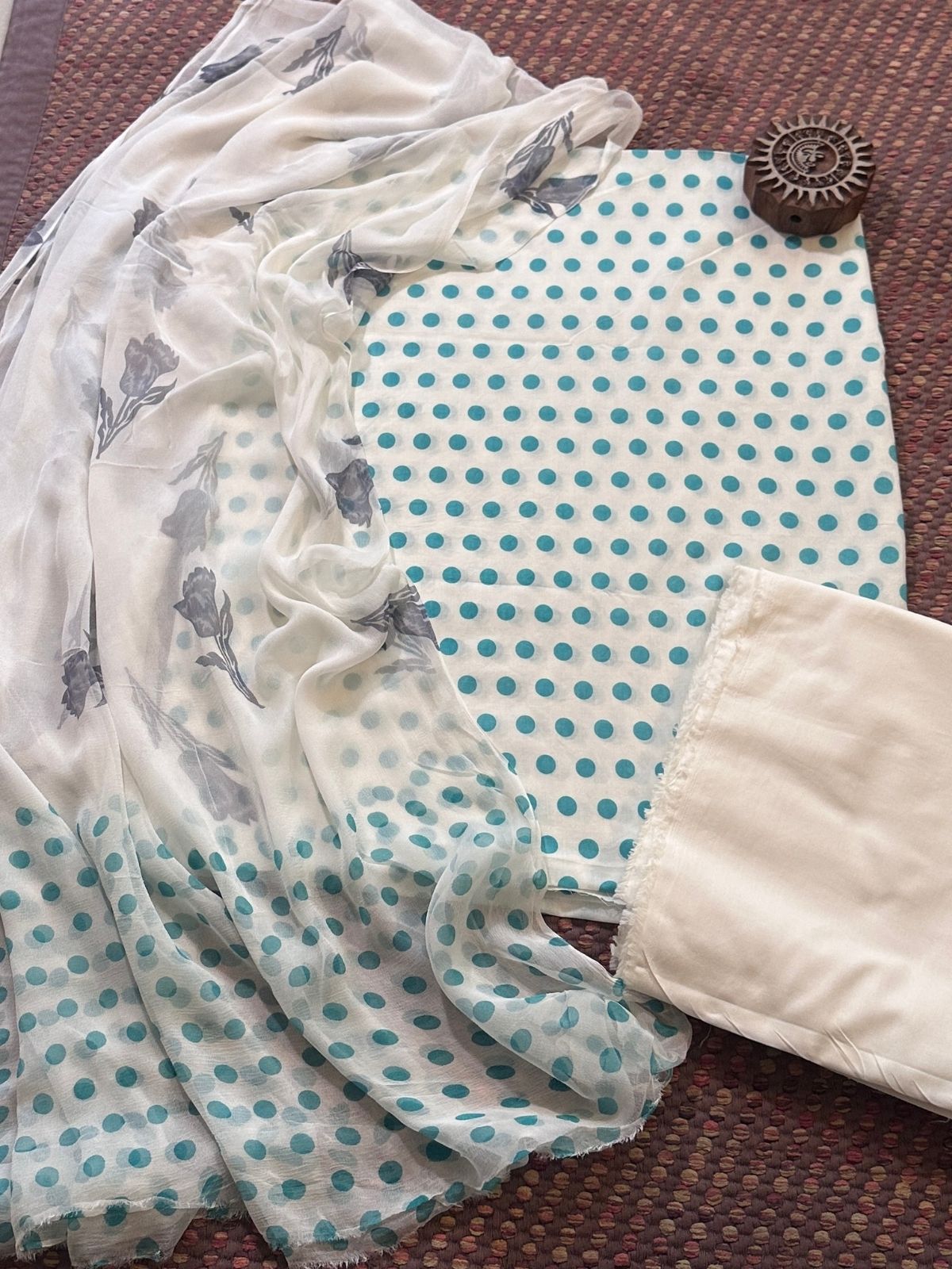 Pure Cotton Unstitched Set with Chiffon Dupatta