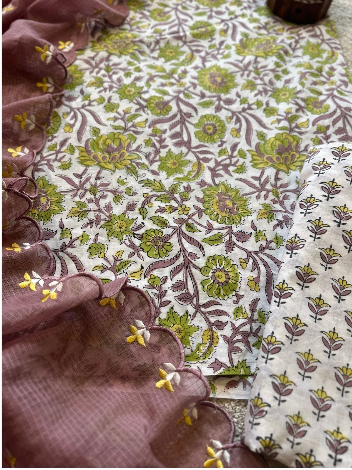 Mallow Bloom Set - Sanganeri Print with Embroidered Dupatta