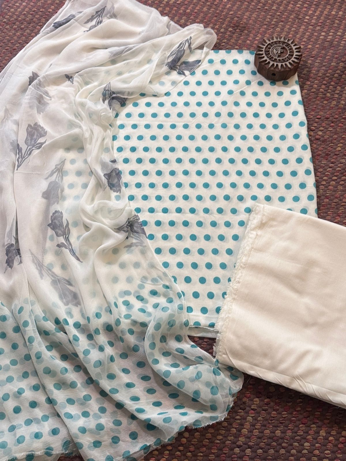 Pure Cotton Unstitched Set with Chiffon Dupatta