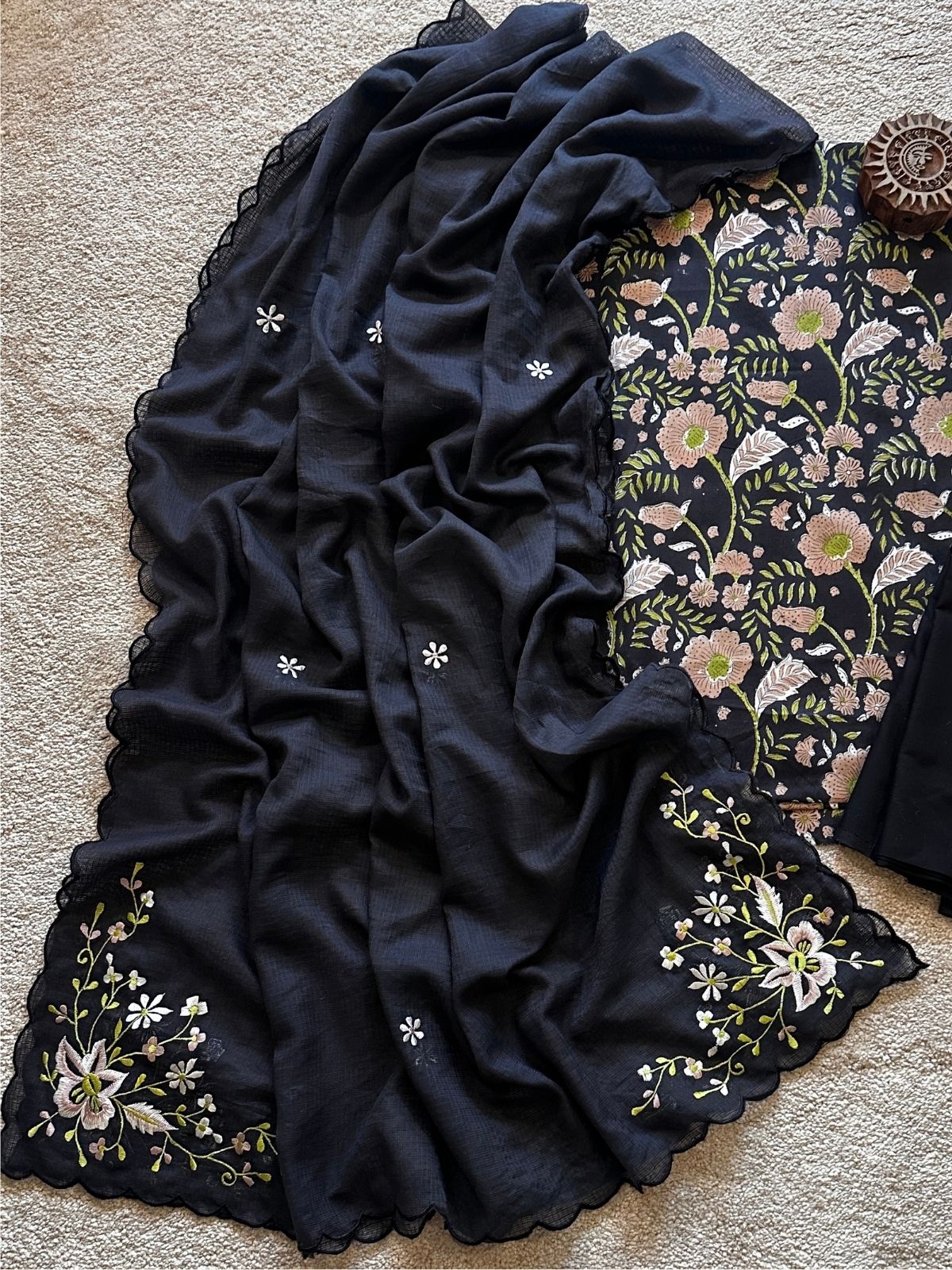 Kaajal Unstitched Set