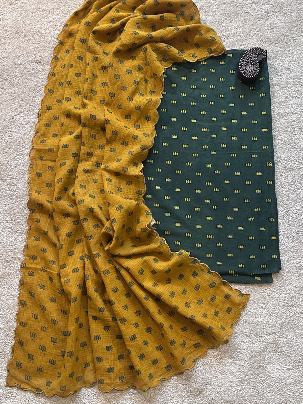 Roshanara Set