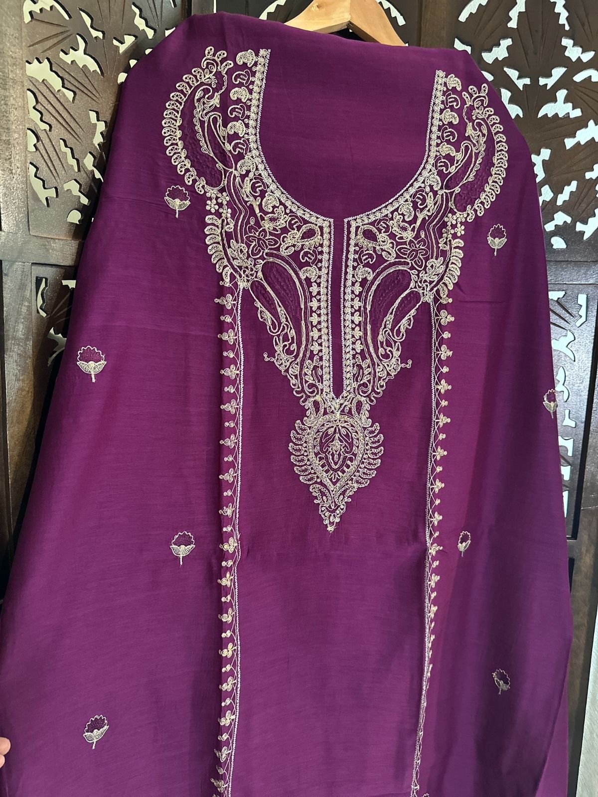 Premium Mul Maheshwari Embroidered Unstitched Set