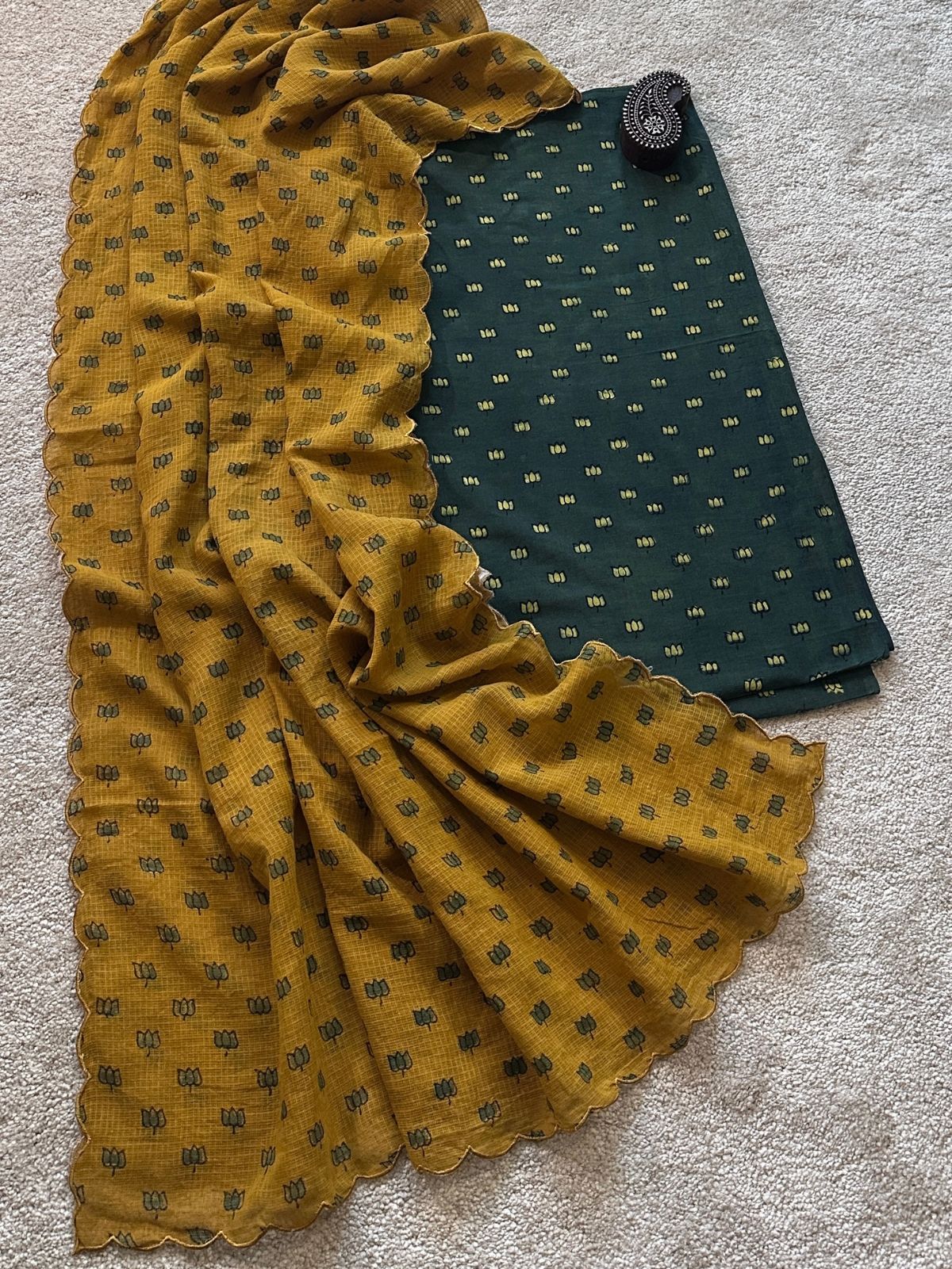 Roshanara Set