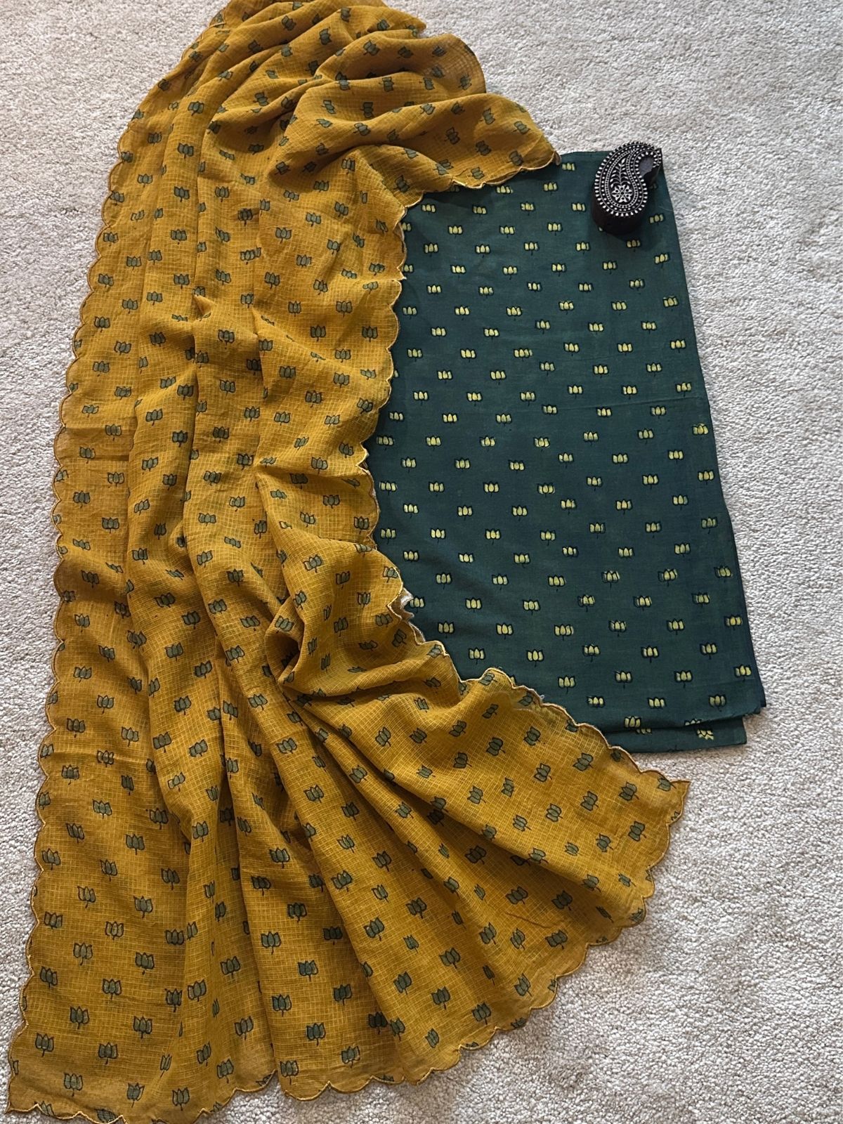 Roshanara Set