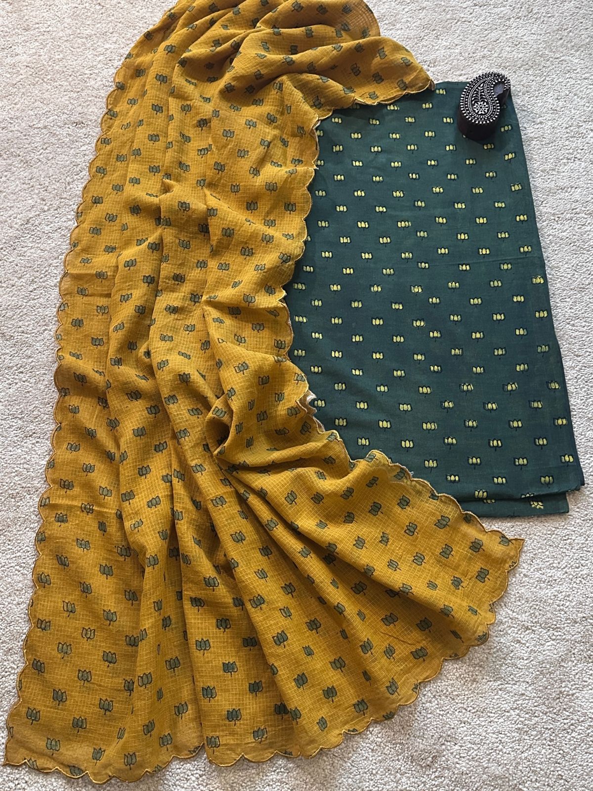 Roshanara Set