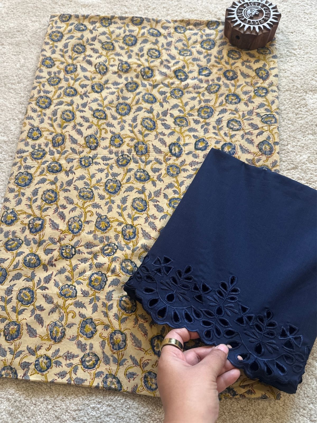 Farah Unstitched Set