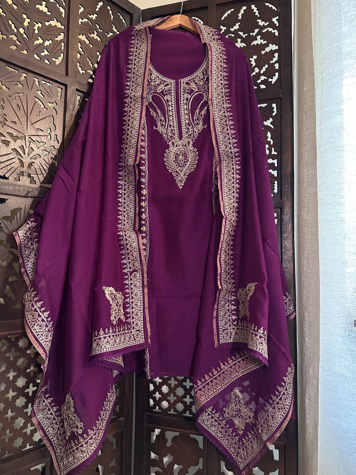 Premium Mul Maheshwari Embroidered Unstitched Set