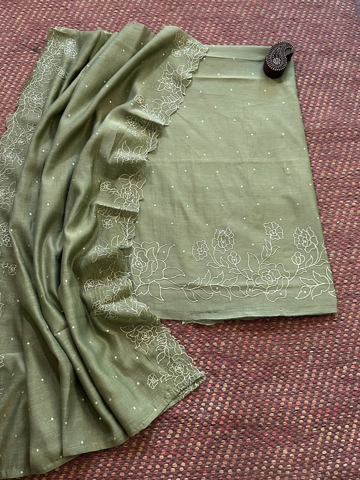 Malmal Maheshwari Silk Embroidered Unstitched Set