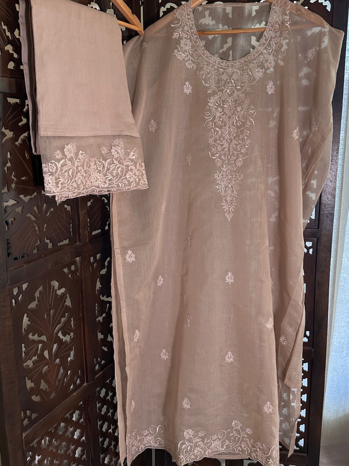 Malmal Maheshwari Silk Embroidered Unstitched Set