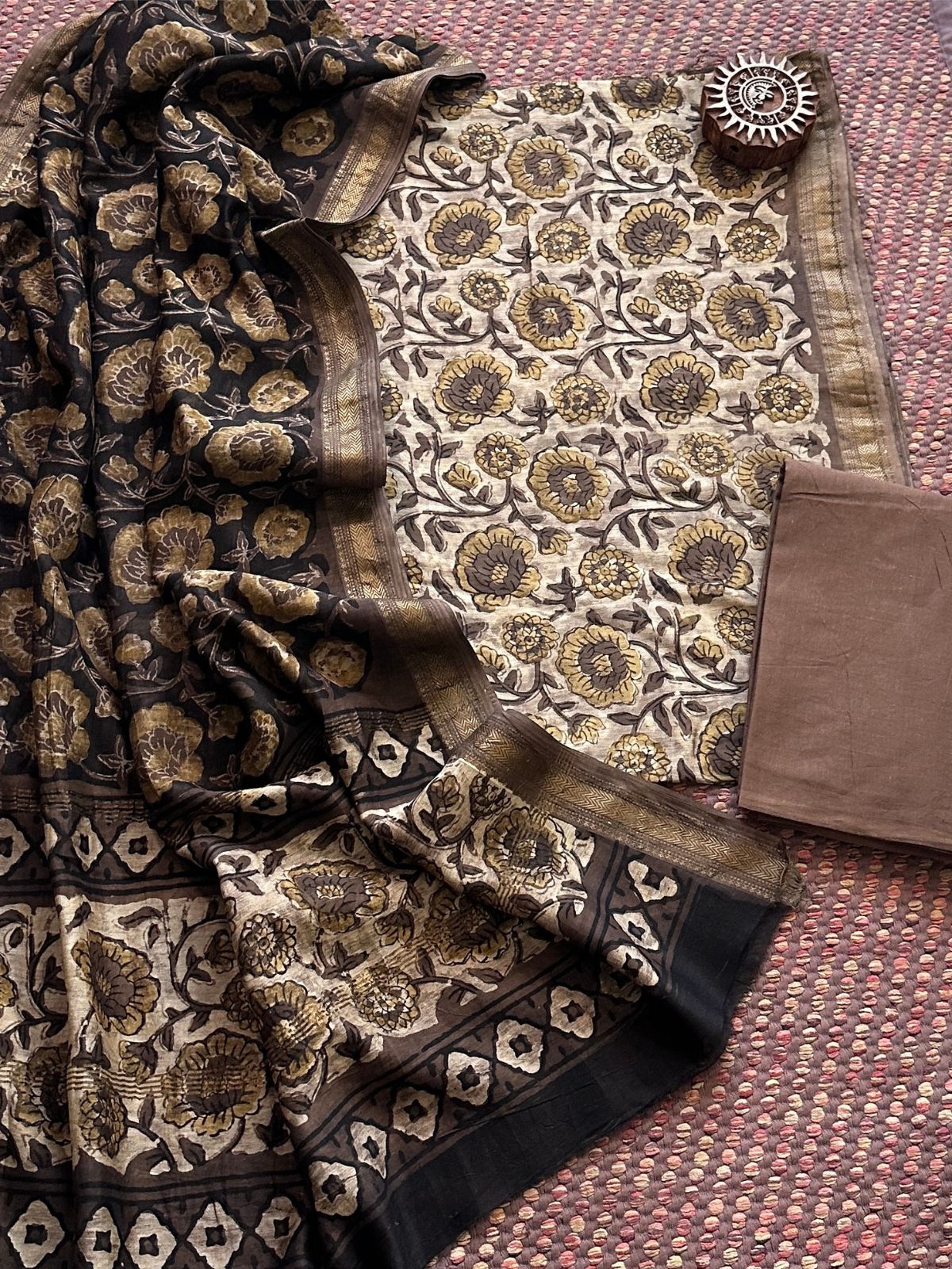 Vegetable Dyed Maheshwari Silk Unstitched Set
