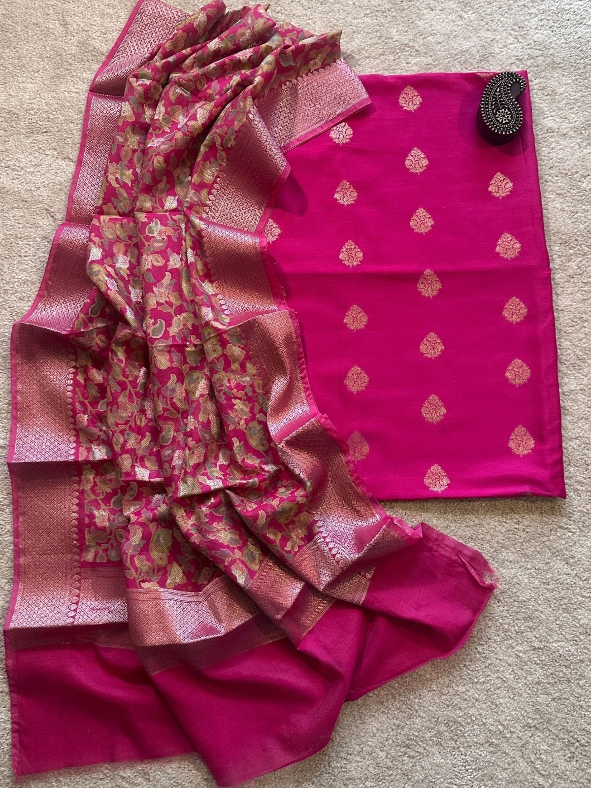 Raatraani Unstitched Set