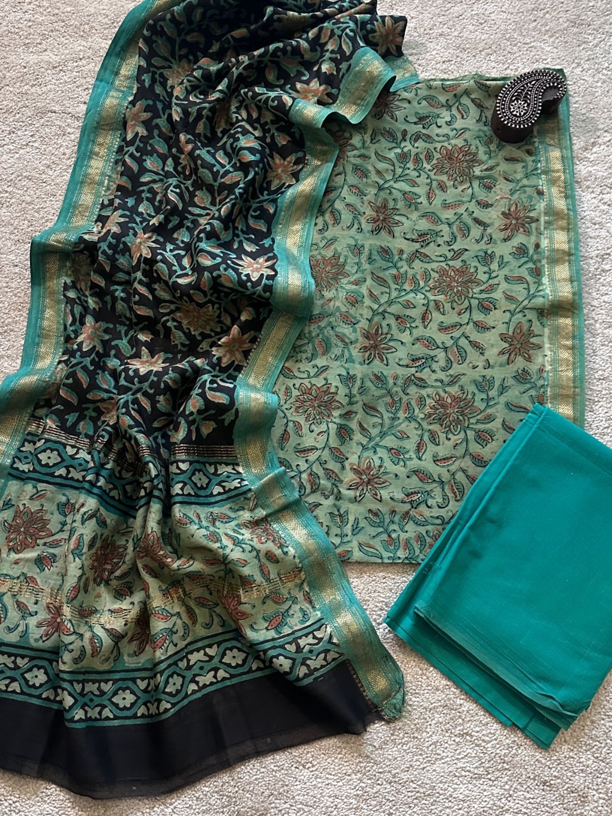 Bahaar-  Maheshwari Silk Set