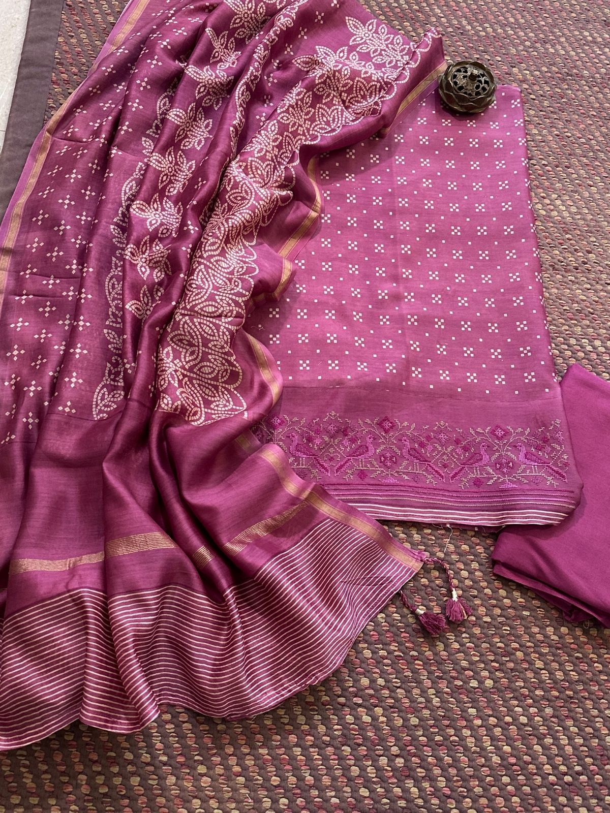 Premium Maheshwari Silk Unstitched Set