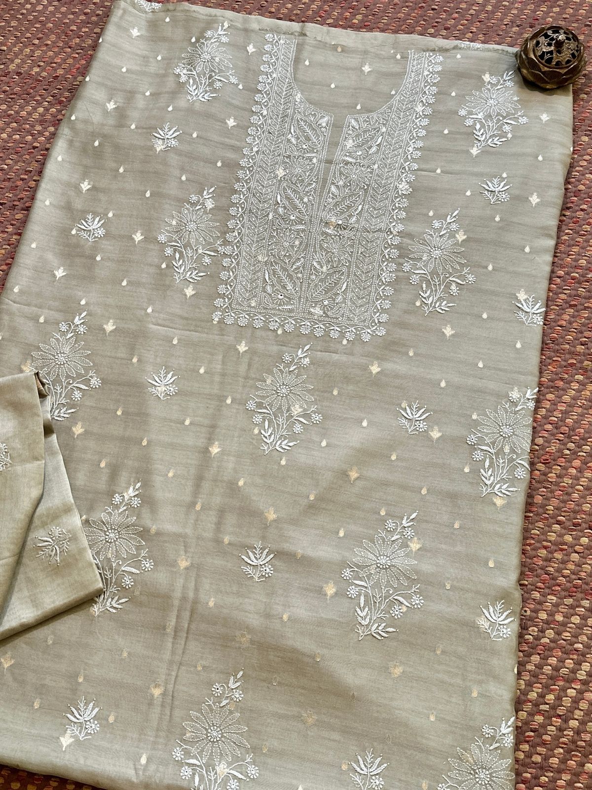 Premium Malmal Maheswari Chikankari Set