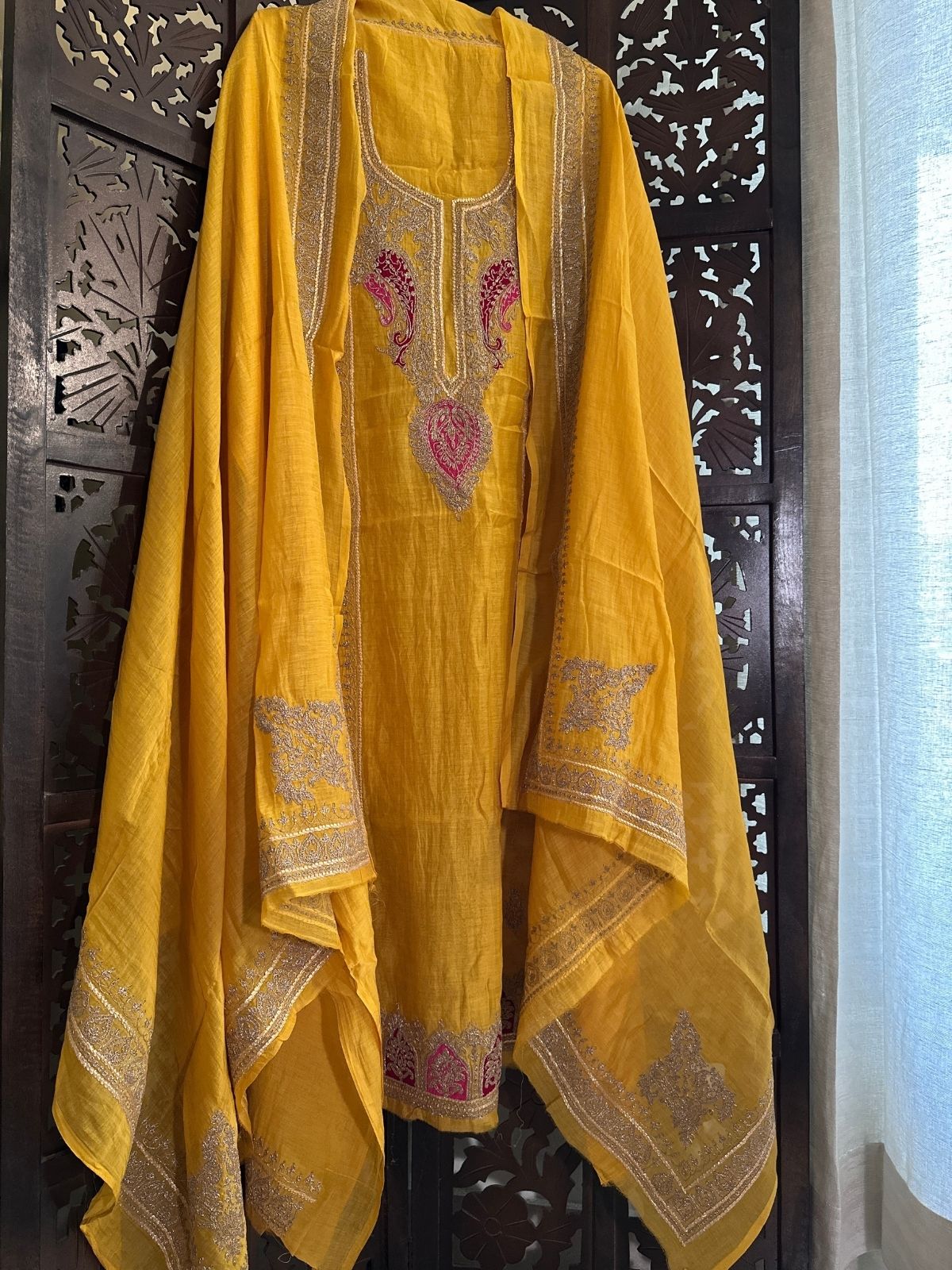 Premium Mul Maheshwari Embroidered Unstitched Set