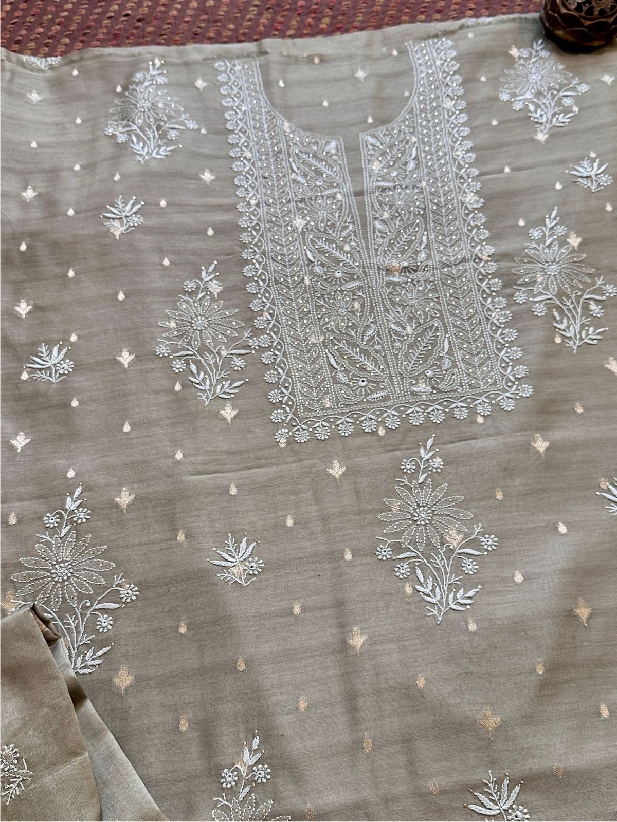 Premium Malmal Maheswari Chikankari Set