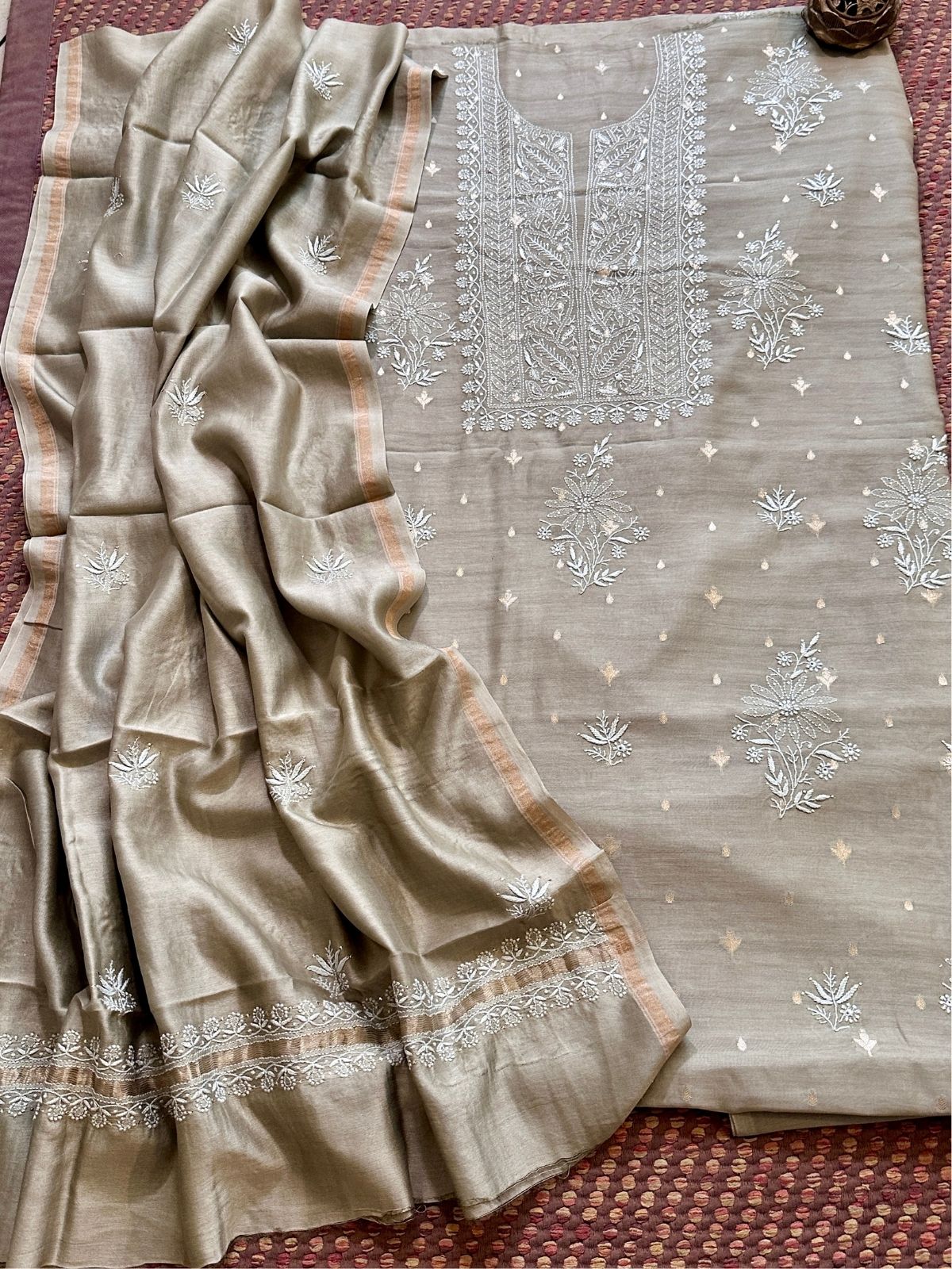 Premium Malmal Maheswari Chikankari Set