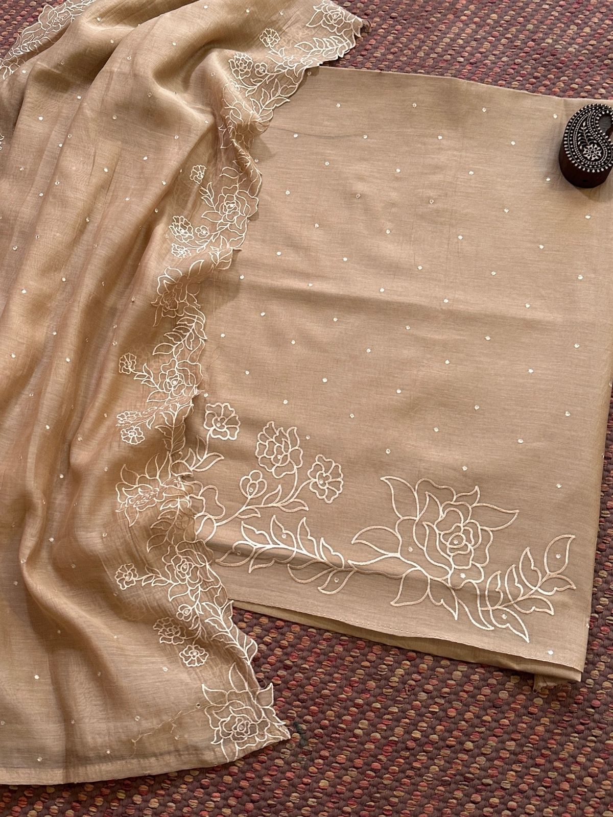 Malmal Maheshwari Silk Embroidered Unstitched Set