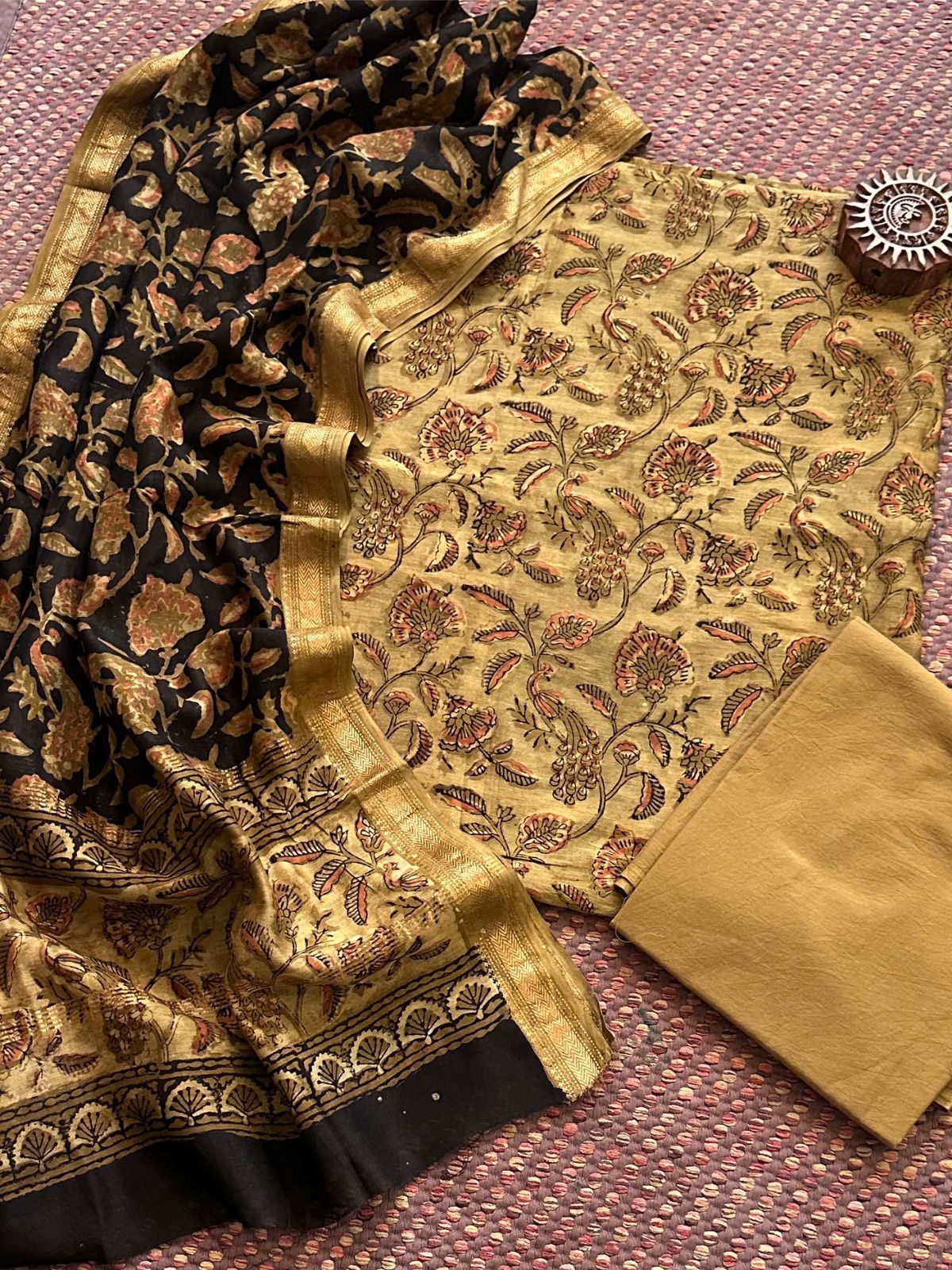 Vegetable Dyed Maheshwari Silk Unstitched Set