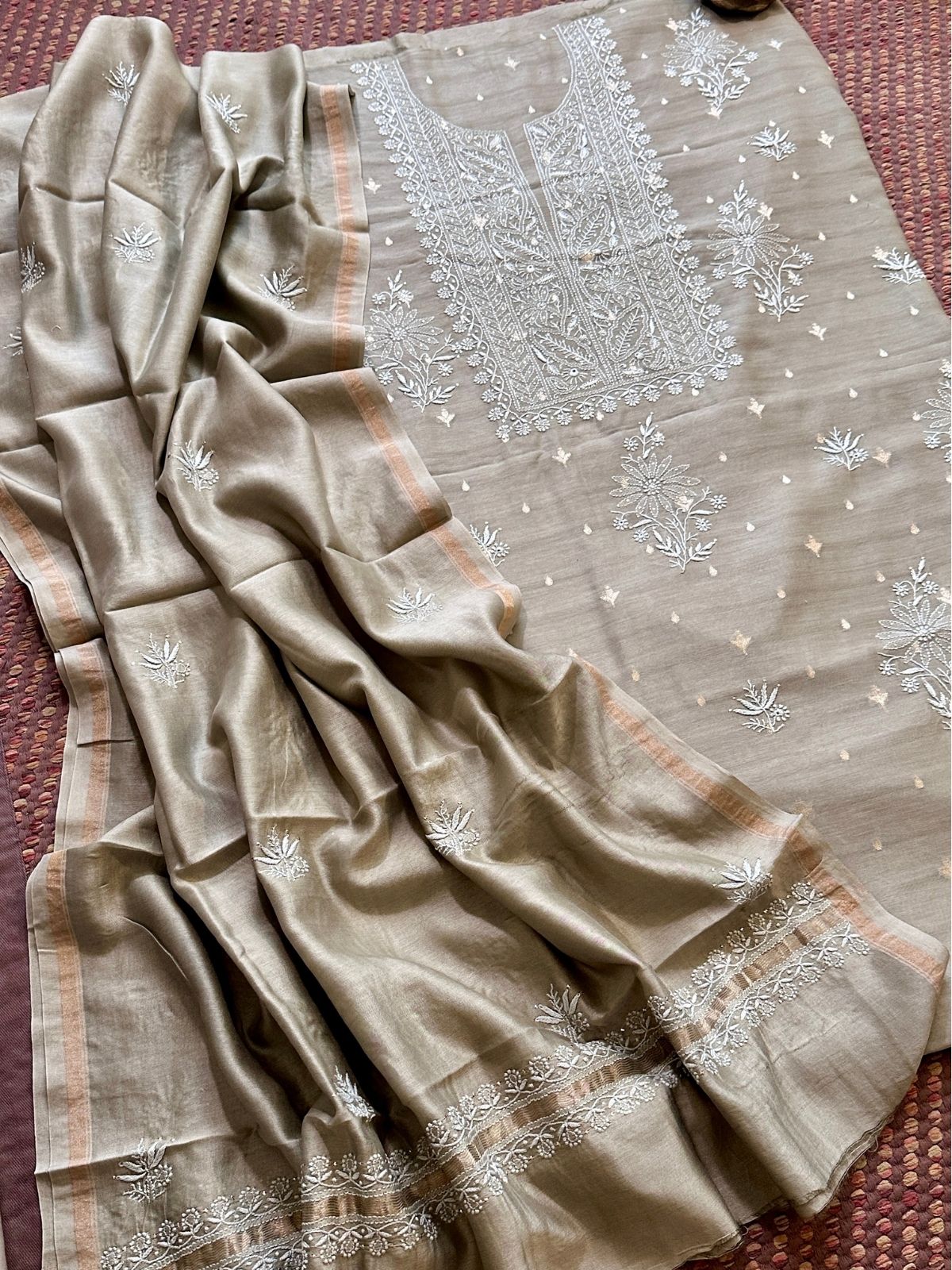 Premium Malmal Maheswari Chikankari Set