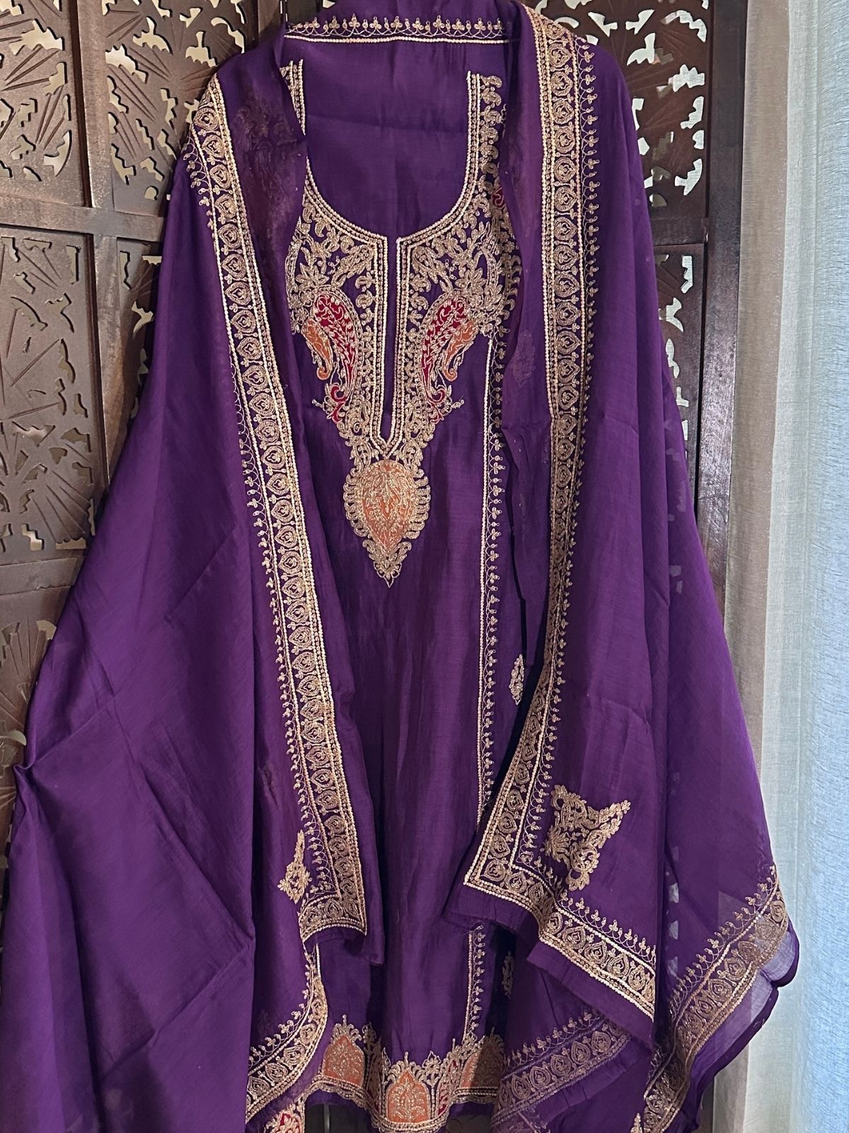 Premium Mul Maheshwari Embroidered Unstitched Set