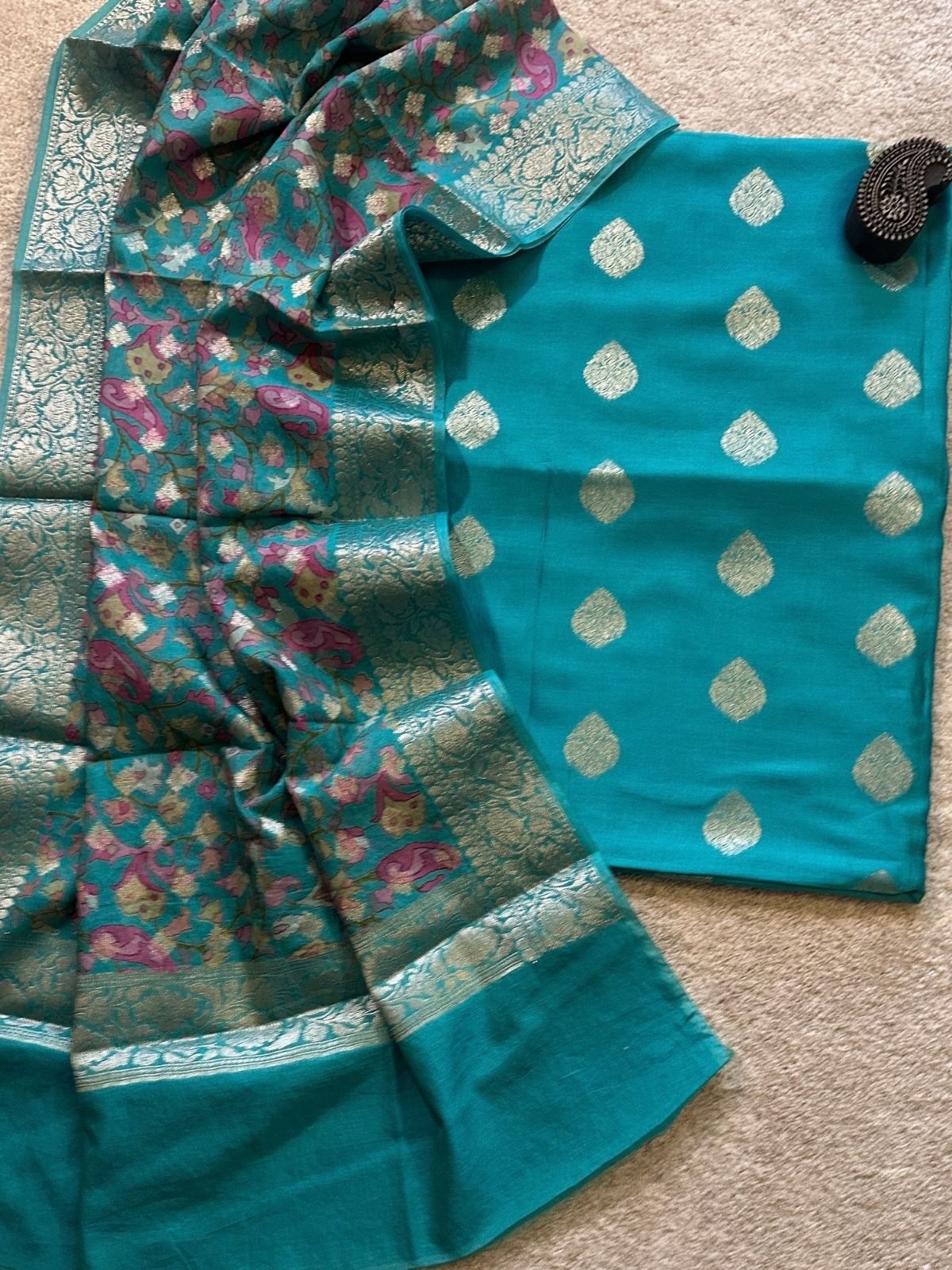 Ferozaa Unstitched Set