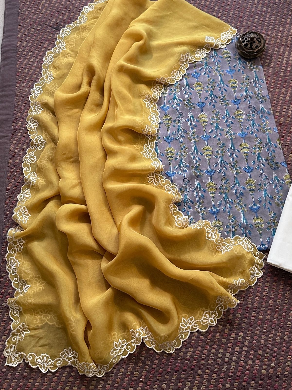 Pure Cotton Malmal Hand-blocked Fabric with Exclusive Organza Dupatta