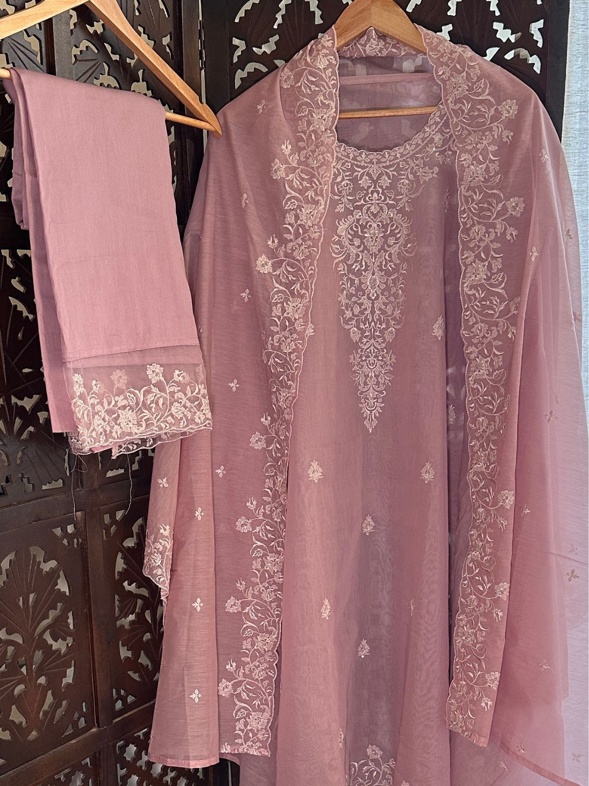 Malmal Maheshwari Silk Embroidered Unstitched Set