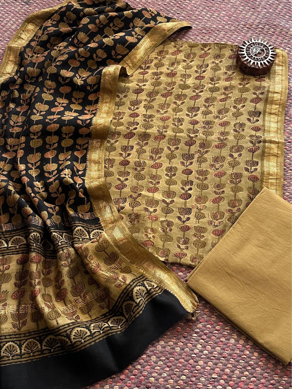 Vegetable Dyed Maheshwari Silk Unstitched Set