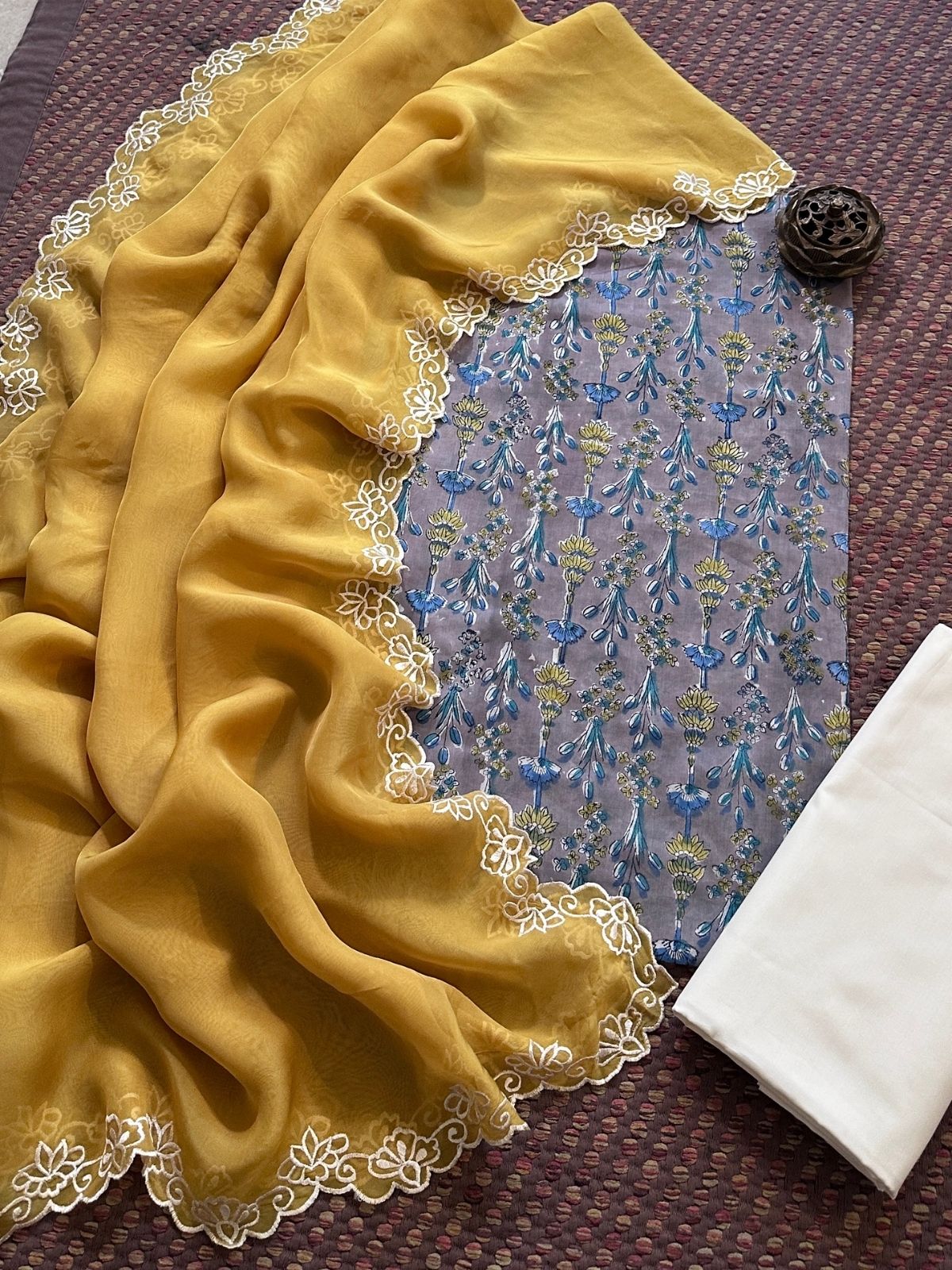 Pure Cotton Malmal Hand-blocked Fabric with Exclusive Organza Dupatta