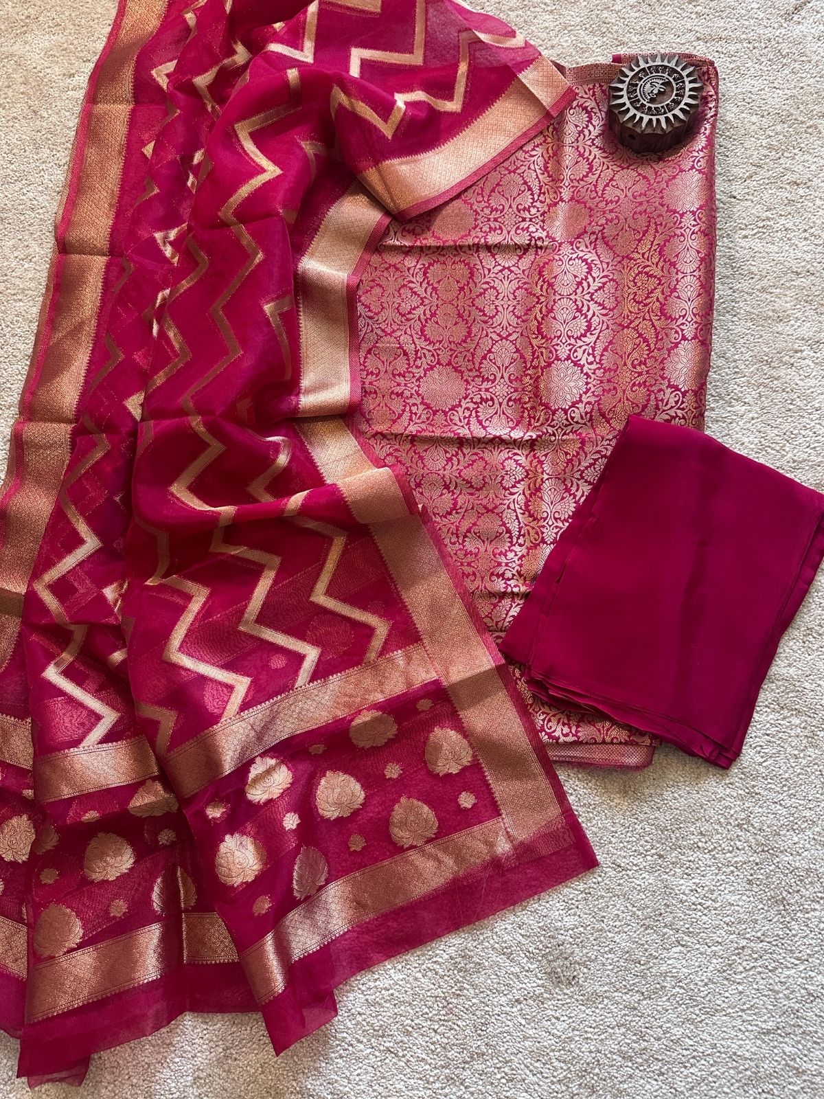 Seher- Premium Brocade Silk Unstitched Set
