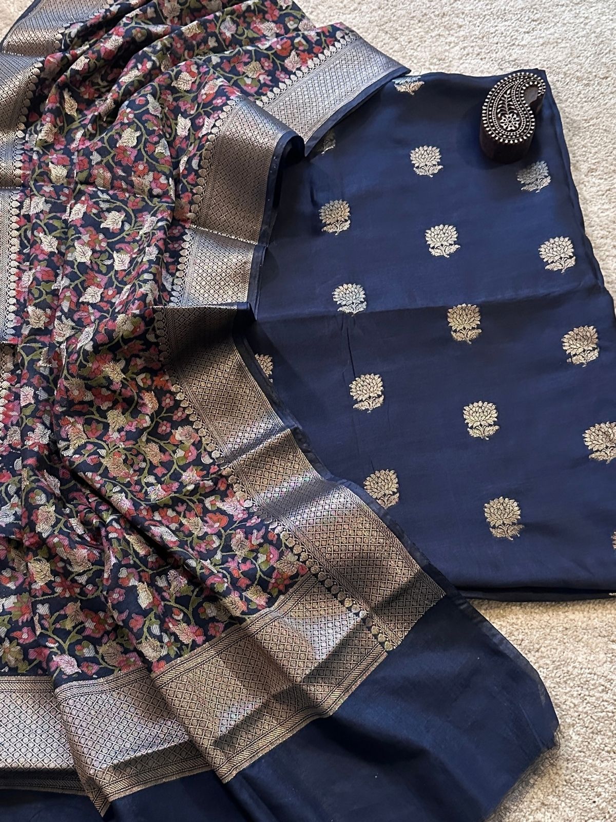 Nisha Unstitched Set