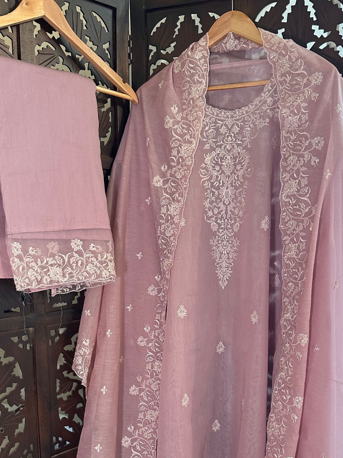 Malmal Maheshwari Silk Embroidered Unstitched Set