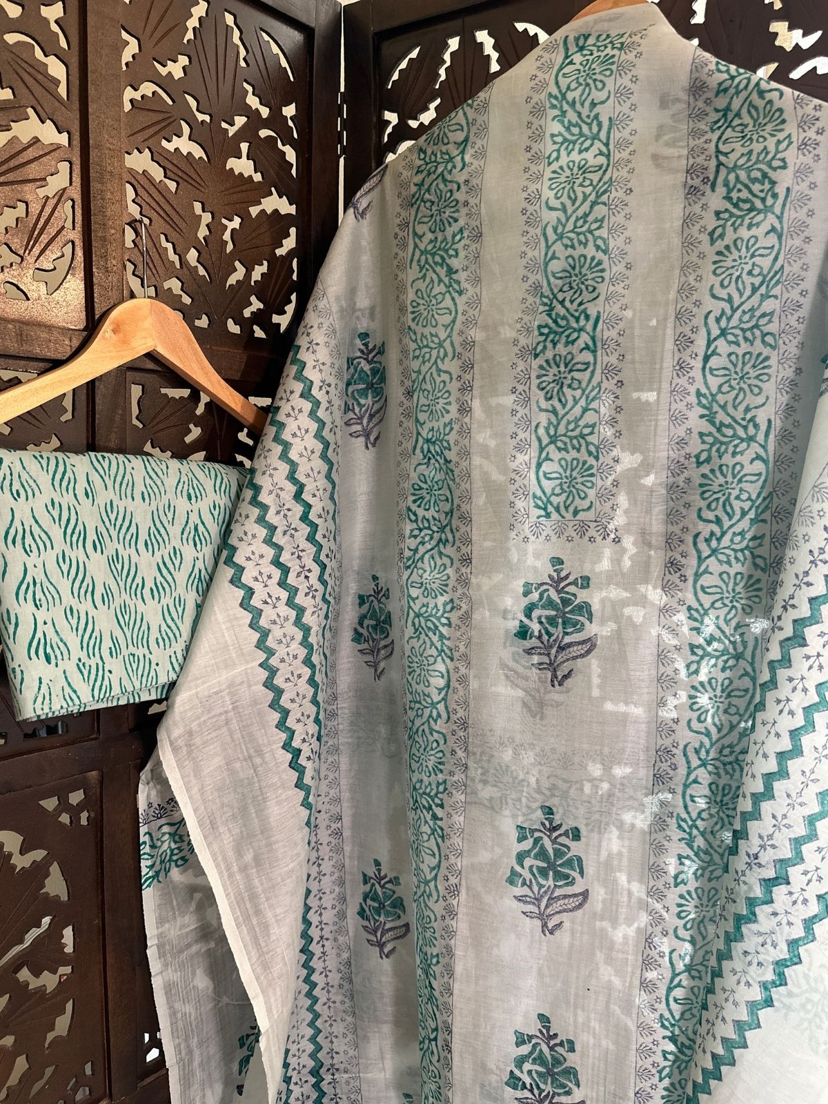 Premium Hand-blocked Malmal Maheswari Unstitched Set
