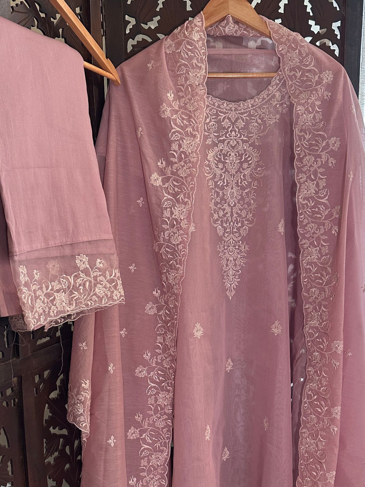 Malmal Maheshwari Silk Embroidered Unstitched Set