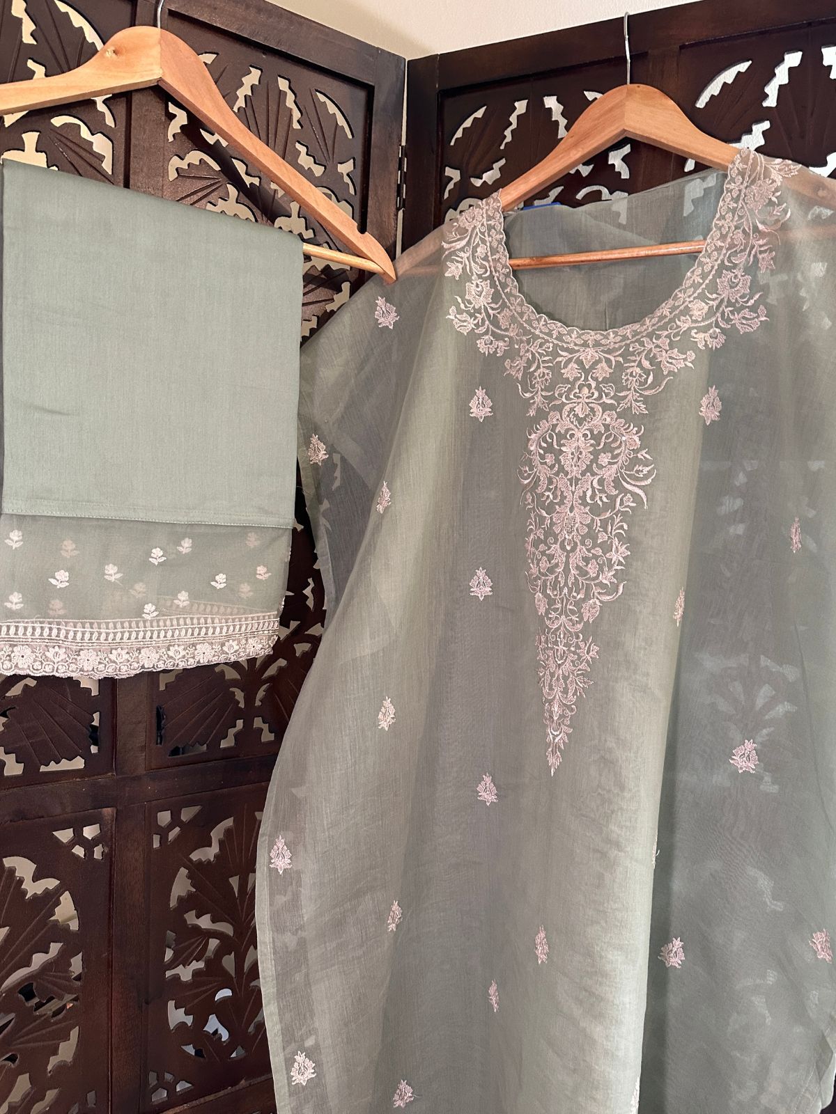 Malmal Maheshwari Silk Embroidered Unstitched Set