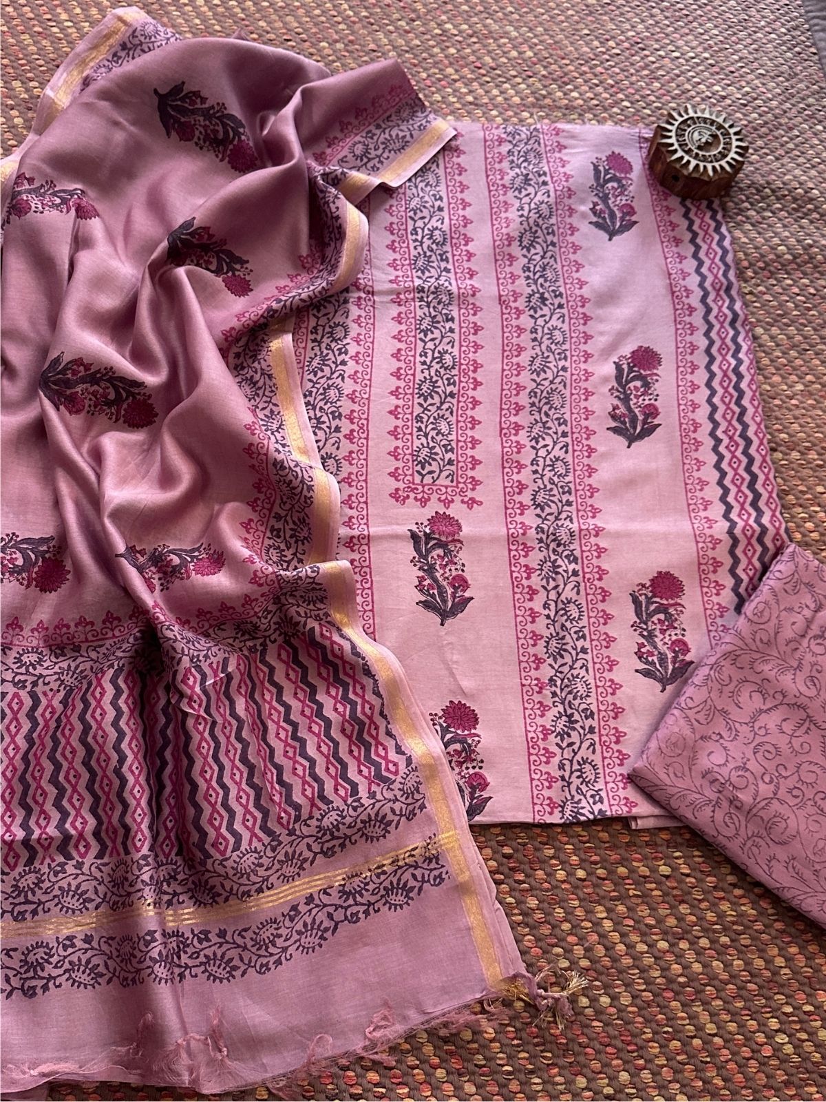 Hand-blocked Maheswari Unstitched Set