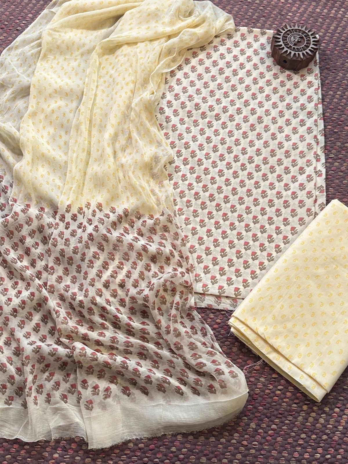Pure Cotton Unstitched Set with Chiffon Dupatta