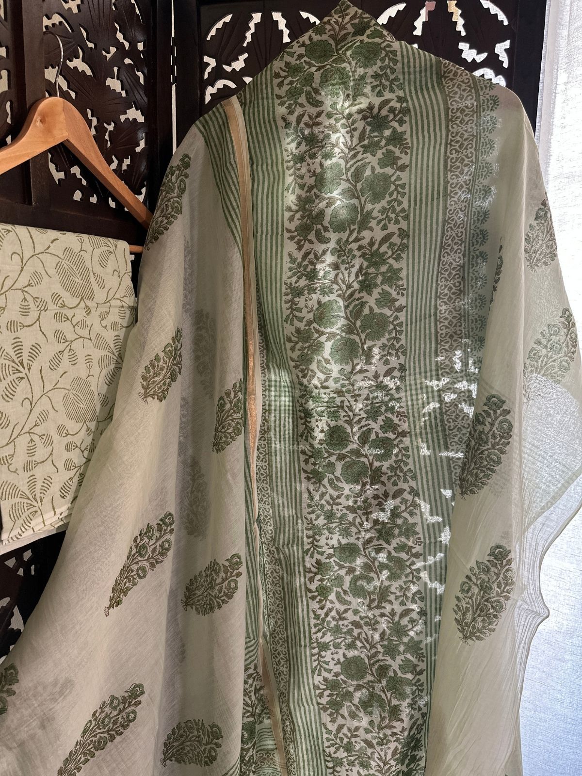 Premium Hand-blocked Malmal Maheswari Unstitched Set