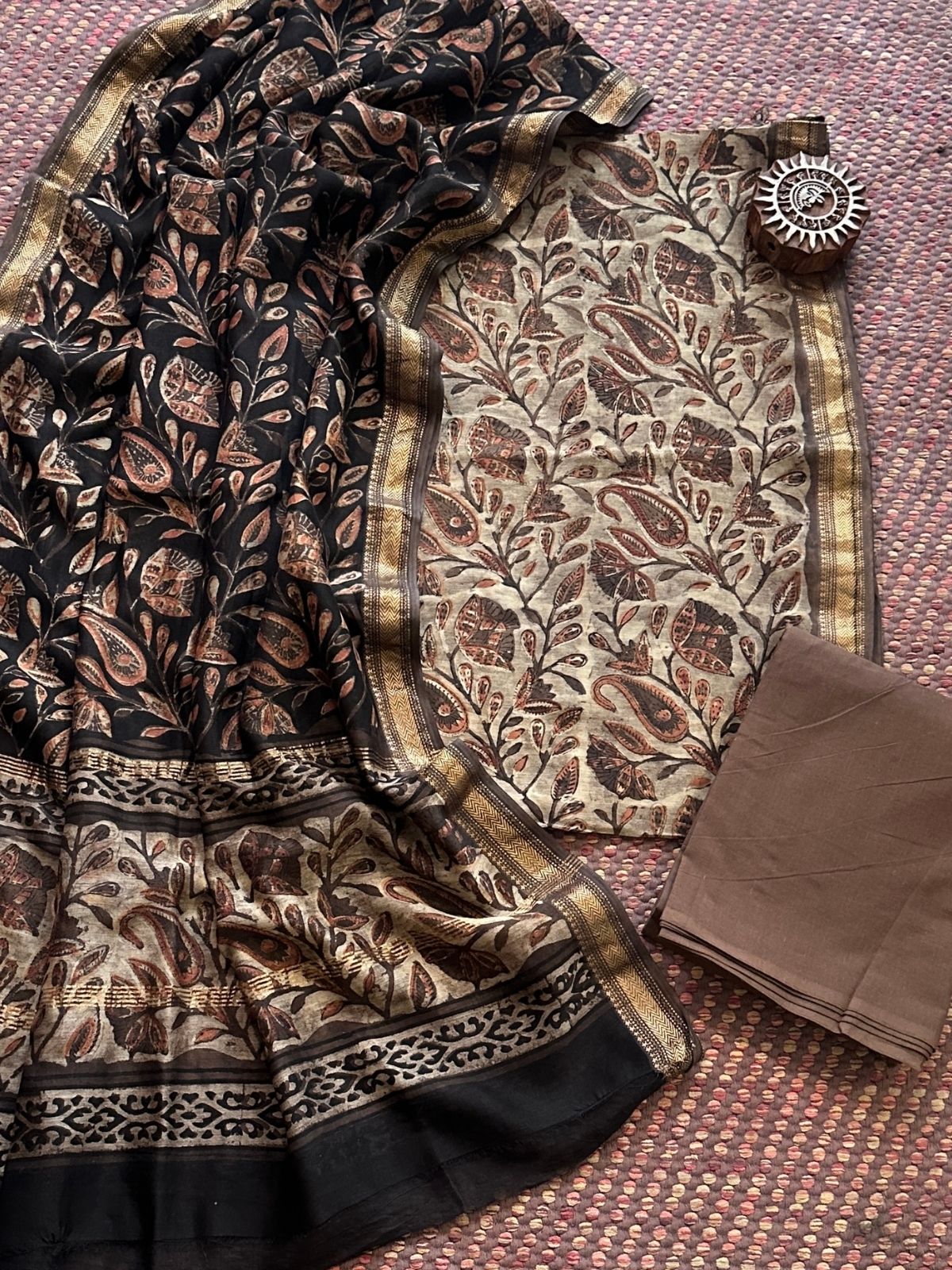 Vegetable Dyed Maheshwari Silk Unstitched Set