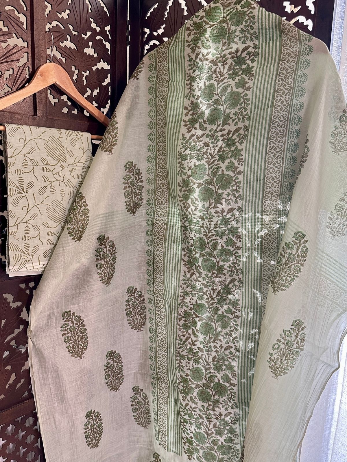 Premium Hand-blocked Malmal Maheswari Unstitched Set