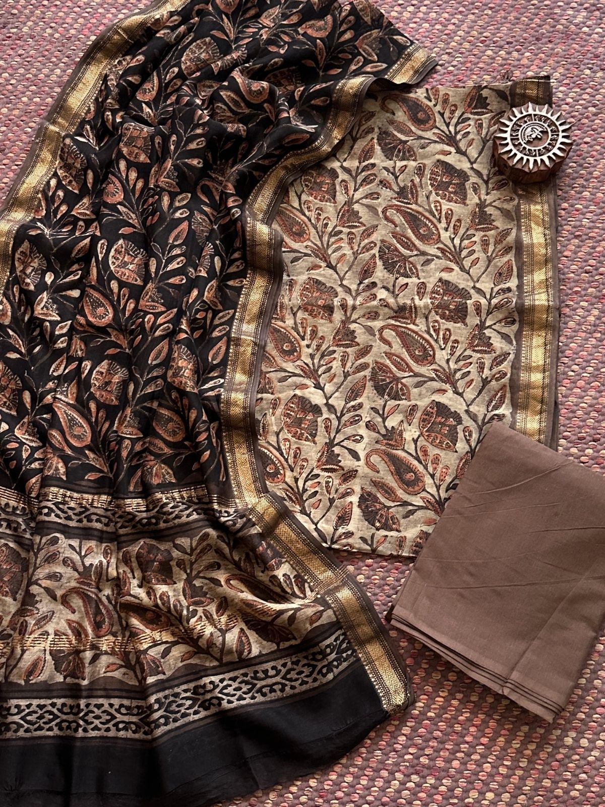 Vegetable Dyed Maheshwari Silk Unstitched Set