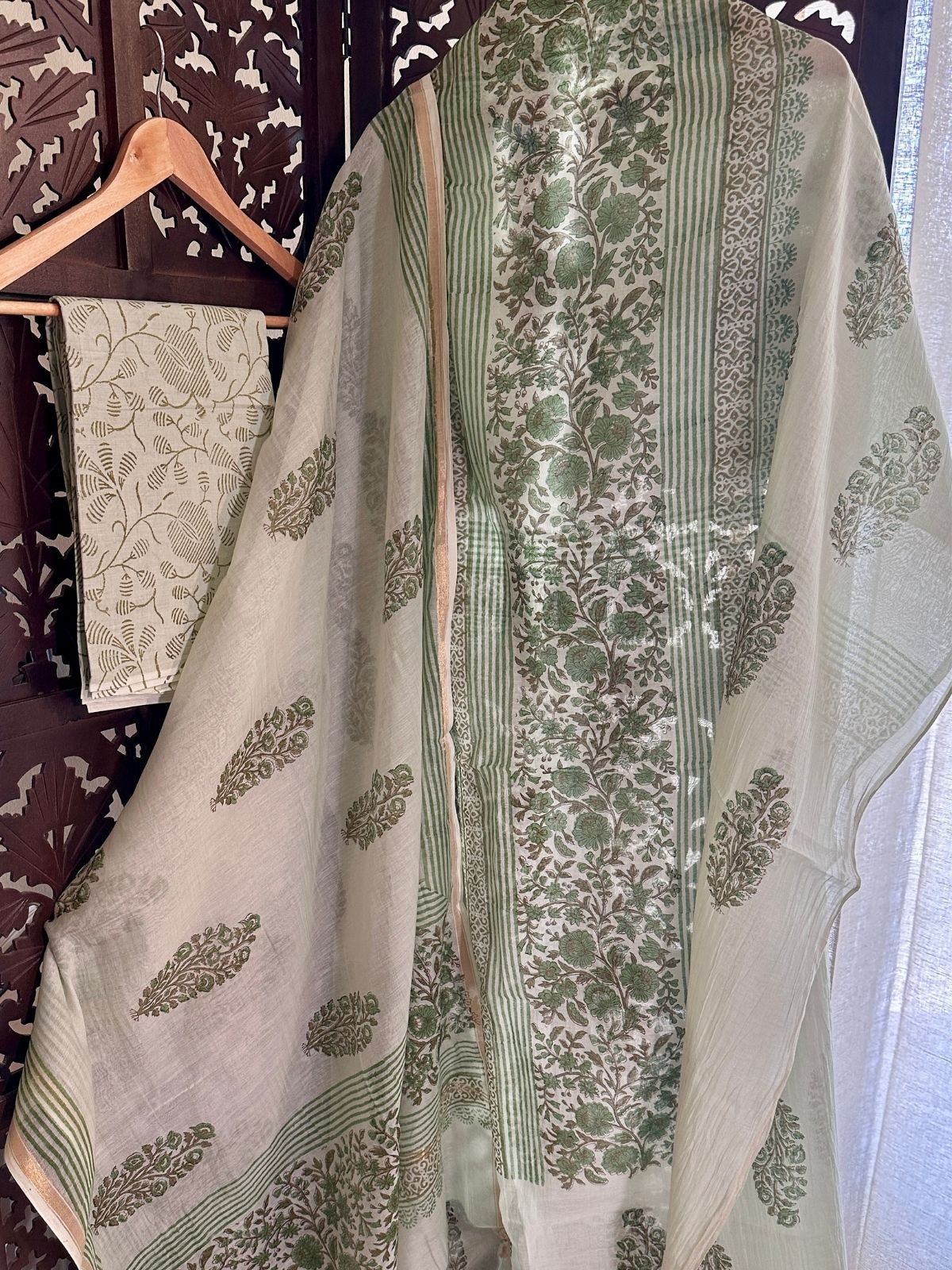 Premium Hand-blocked Malmal Maheswari Unstitched Set