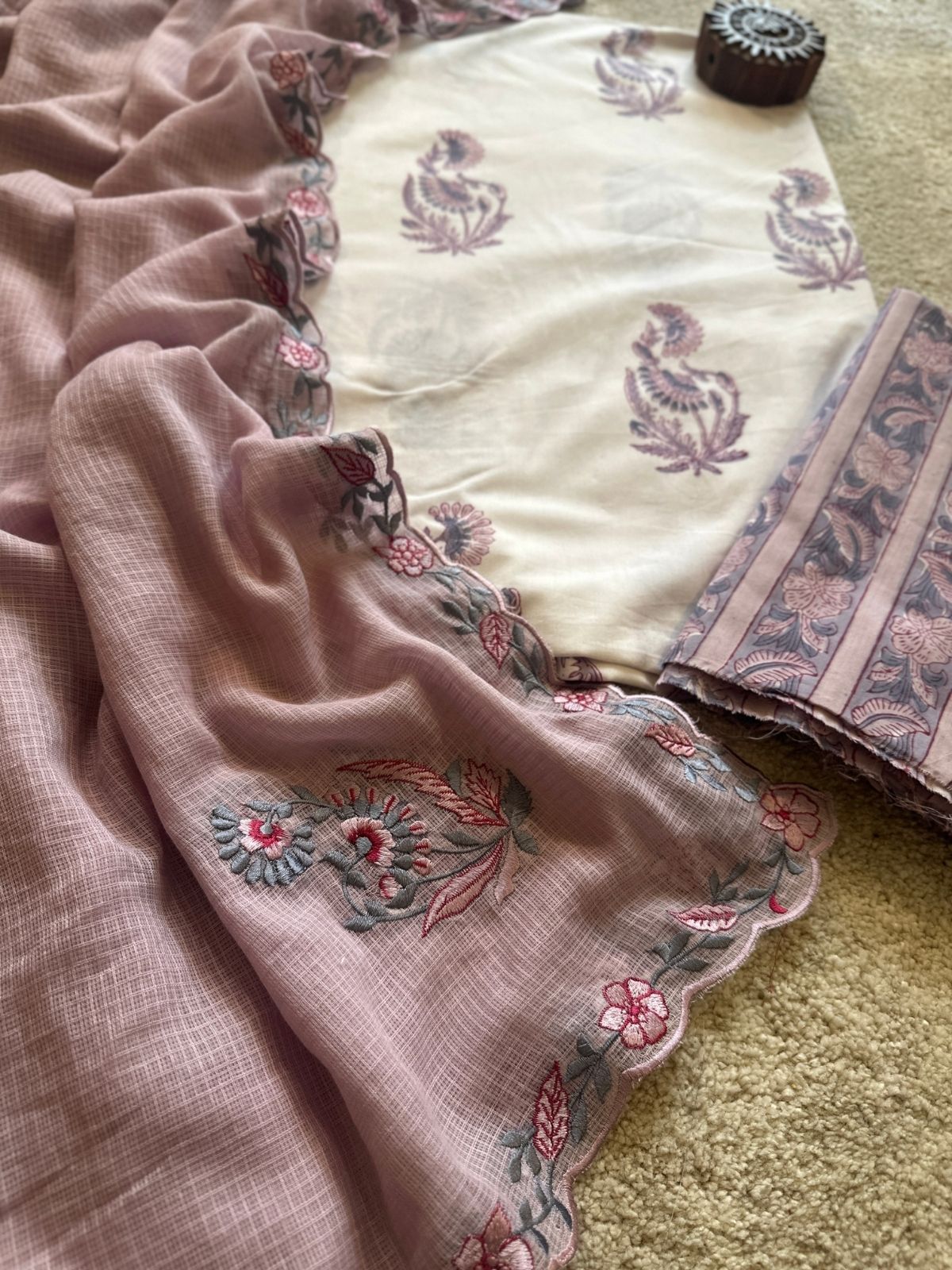 Amaira Unstitched Set