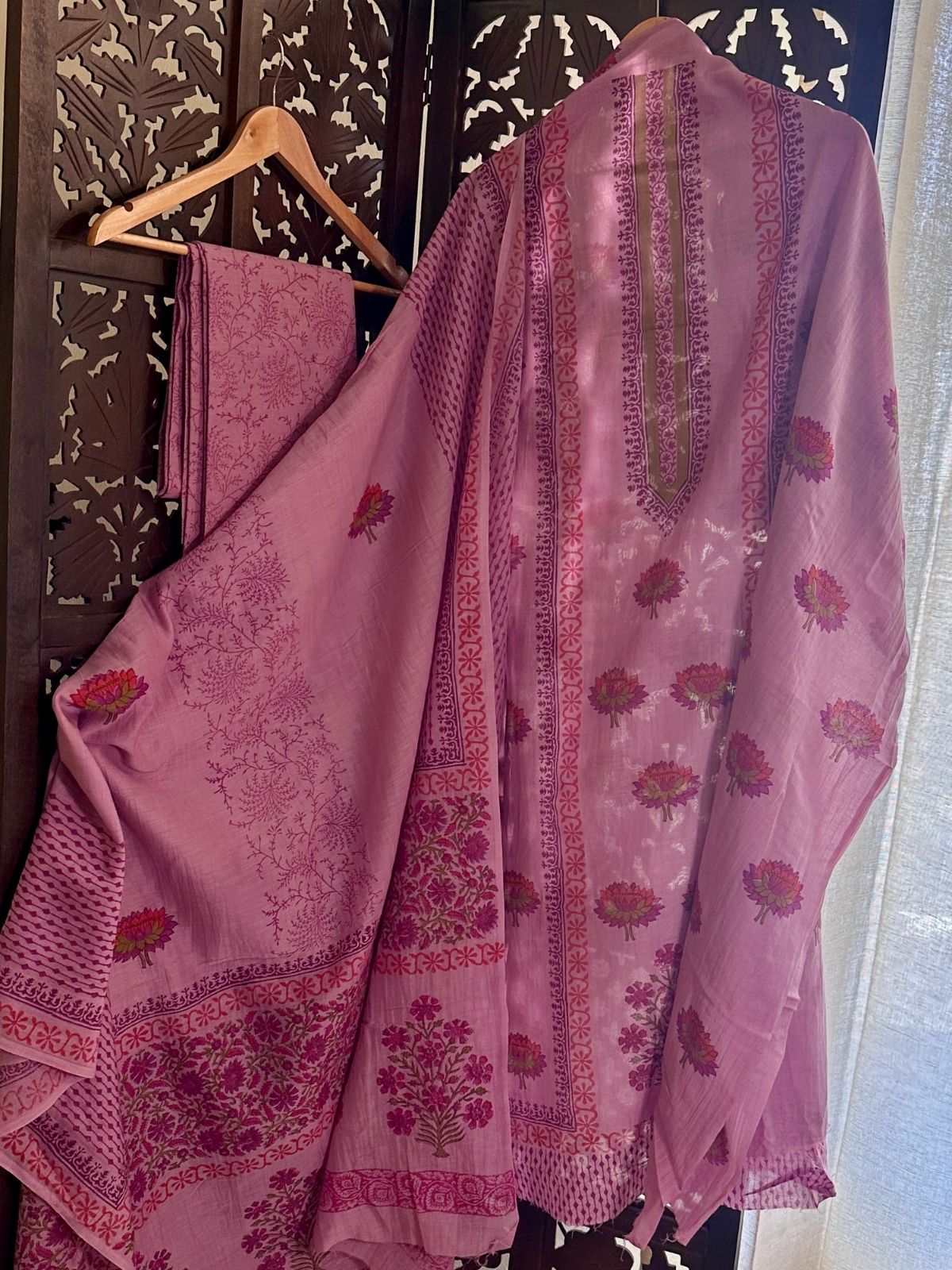 Premium Hand-blocked Malmal Maheswari Unstitched Set