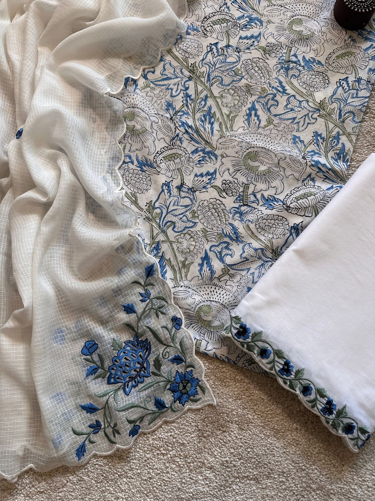 Aprajita Set