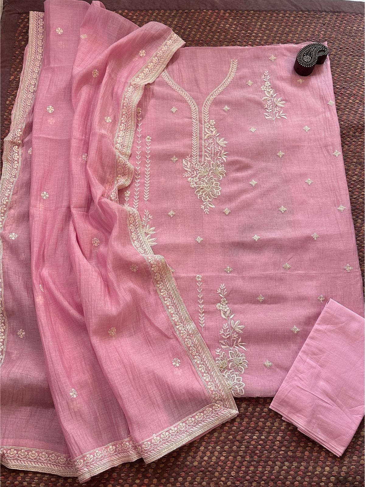 Malmal Maheshwari Silk Embroidered Unstitched Set