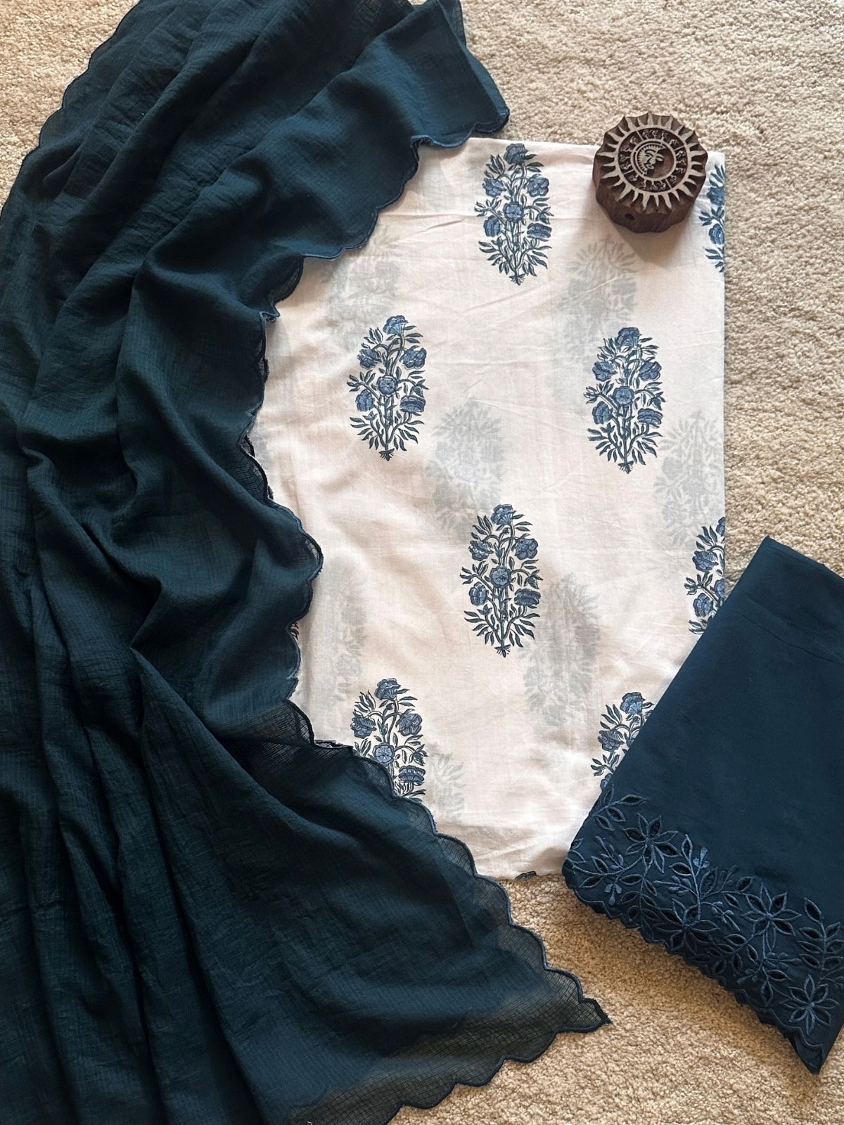 Saaira Unstitched Set